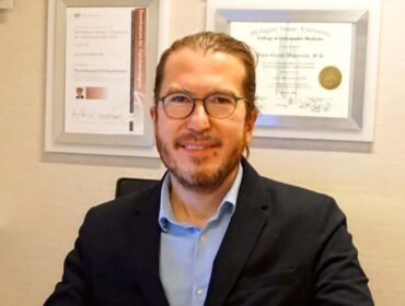 Prof Dr Emrah Altıparmak (27)